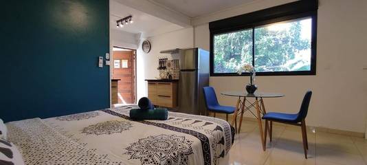 Gîte pour 2 personnes, avec vue et jardin à Remire-Montjoly