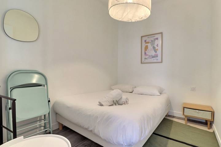 Apartamento entero, Le Péri - T1 Apartment, 4 Guests - Villeurbanne. in Villeurbanne, Lyon region