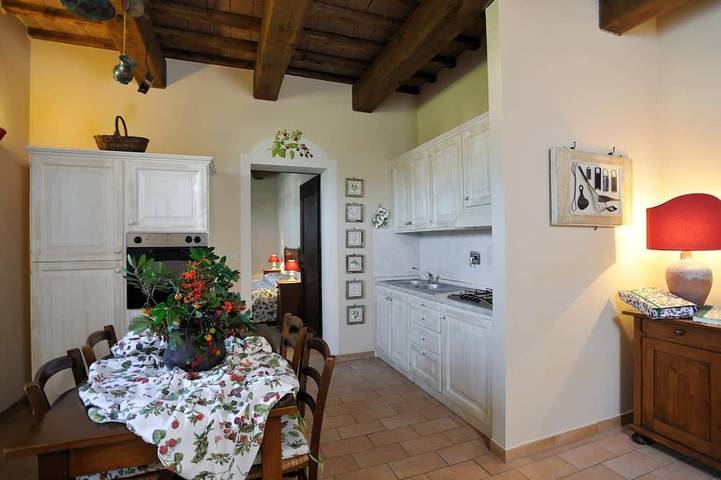 Gîte pour 3 personnes, avec piscine et jardin à Corciano - 4