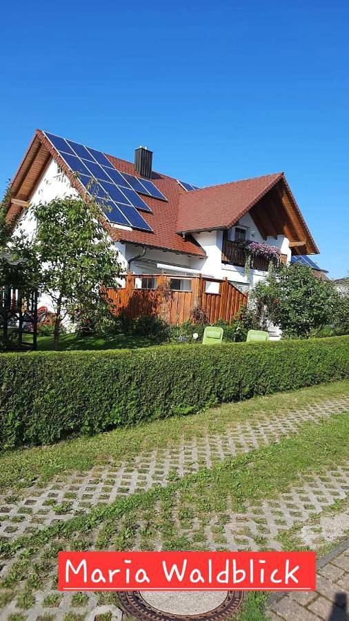 Ferienwohnung für 5 Personen, mit Balkon und Terrasse sowie Garten und Ausblick in Burtenbach - 2