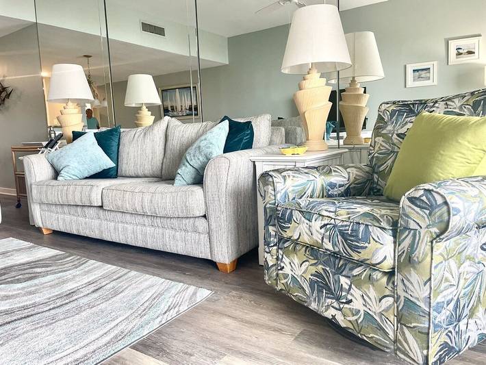 Holiday apartment for 6 people, with balcony and hot tub as well as garden and pool in Hilton Head Island