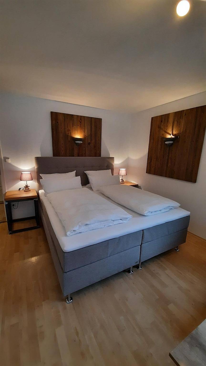 Ganze Ferienwohnung, "Baierkar"-Fewo/Wohn-Schlafr./ Dusche u. Bad, Wc in Mittenwald, Bayerische Alpen