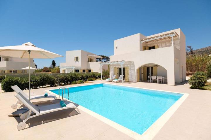 Location de vacances pour 6 personnes, avec jardin ainsi que vue et piscine dans Drios - 3