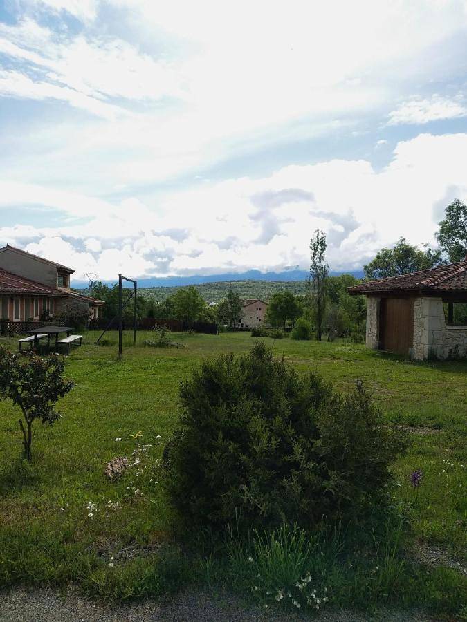 Casa de vacaciones para 3 personas, con jardín además de vistas y piscina, Familias con niños en Comarca de Sepúlveda - 4
