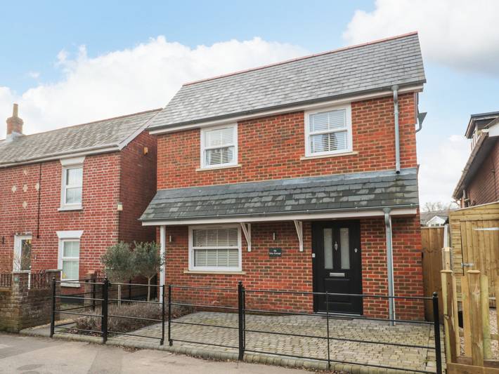 Cottage for 6 people, with garden, with pets in Lymington