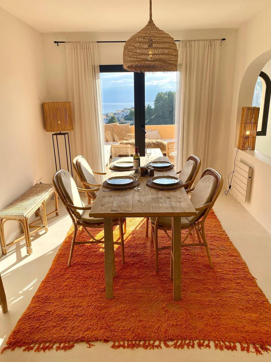 Casa de vacaciones 'La Bohéme' con vistas al mar, piscina compartida y Wi-Fi in Benimeit, Teulada