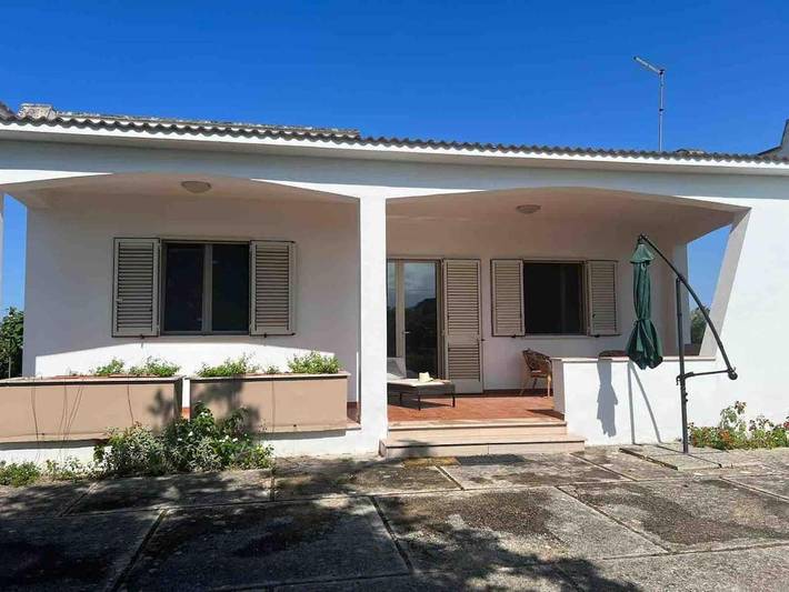 Location de vacances pour 11 personnes, avec vue et jardin, animaux acceptés à Torre Santa Susanna - 3