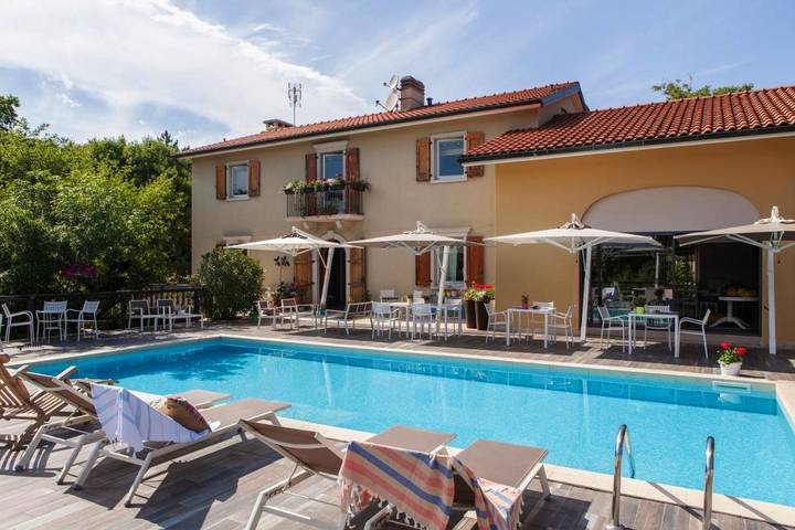 Hotel für 2 Personen, mit Terrasse und Garten sowie Pool und Ausblick