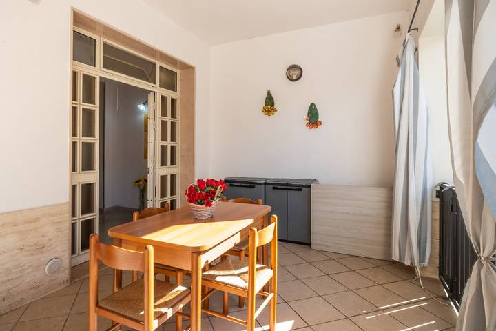 Casa vacanza per 5 persone, con giardino, adatto a famiglie con bambini