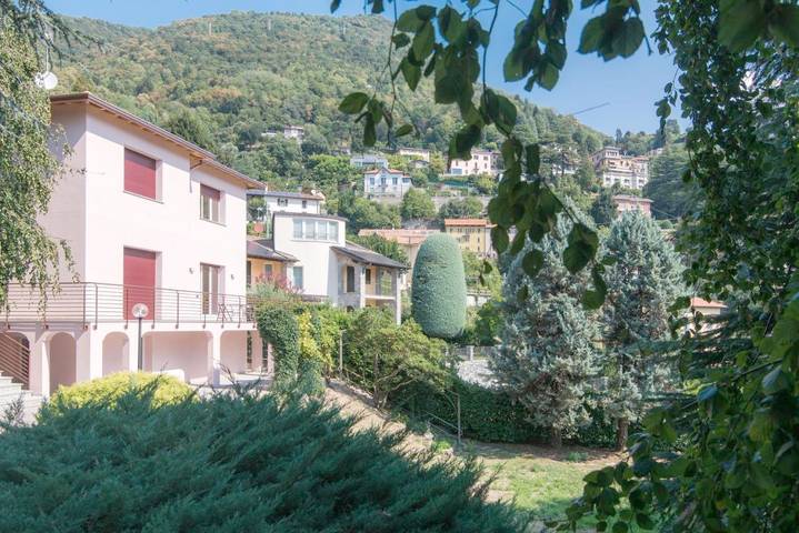 Villa per 10 persone, con Balcone e Terrazza nonché Giardino e Vista lago a Cernobbio