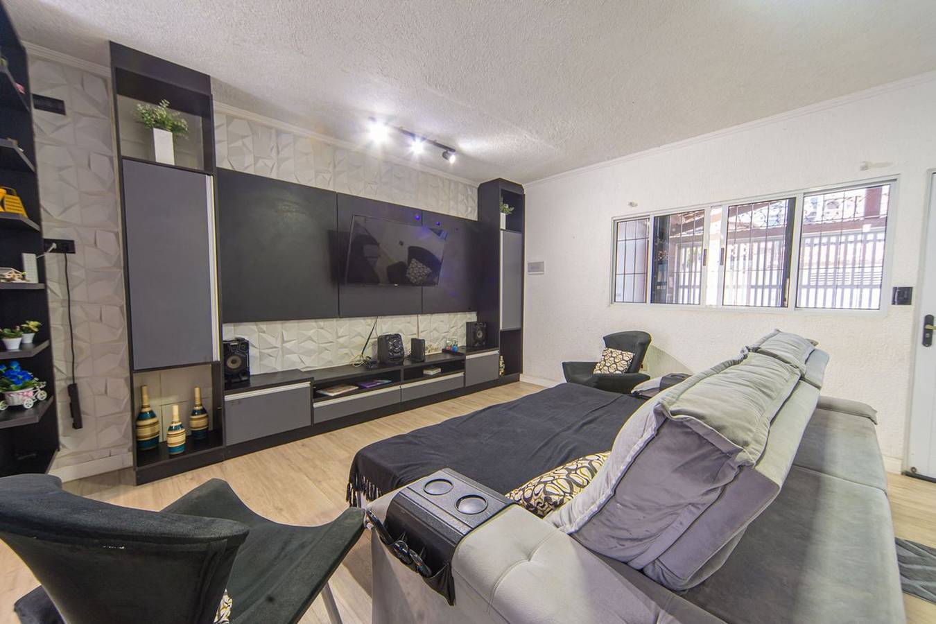 Casa com Piscina a 600m da Praia da Guilhermina in Guilhermina, Praia Grande