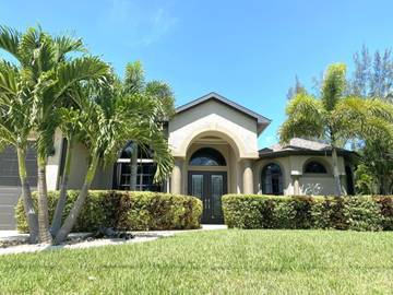 Location de vacances pour 8 personnes, avec terrasse à Cape Coral