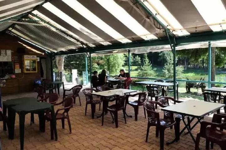 Gîte pour 6 personnes, avec terrasse à Champagnac-le-Vieux - 4