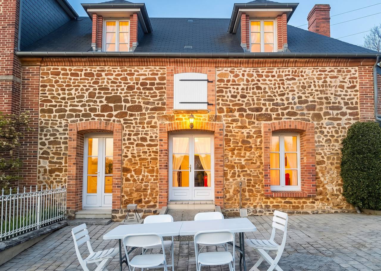 Charmantes Haus in Gacé mit Grill und Parkplatz in Gacé, Argentan und Umgebung