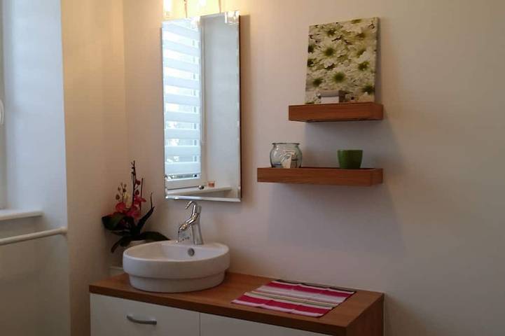 Gîte pour 8 personnes, avec jardin à Plouasne - 3