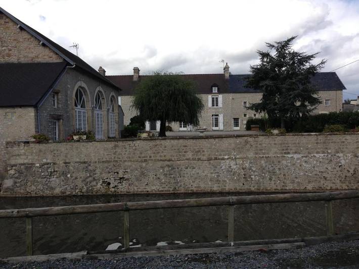 Location de vacances pour 2 personnes, avec Terrasse ainsi que Jardin et Vue dans Carentan les Marais - 3