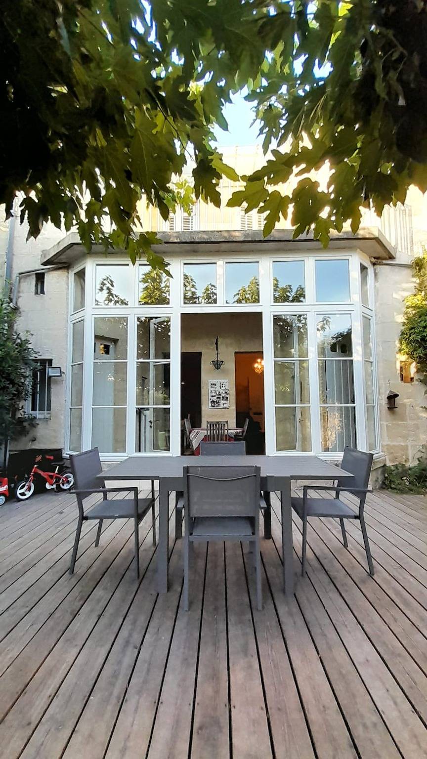  Superb House With Balcony In Talence in Burdeos, Región de Burdeos