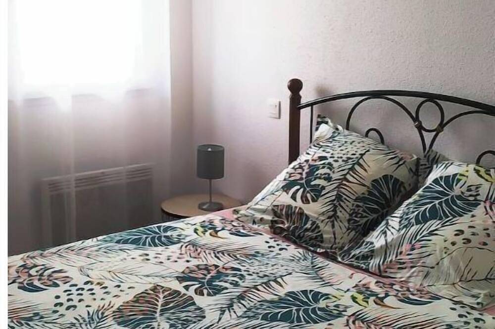 Entire apartment, #Swimming pool, gym, zenitude at 'Levant de Marie'. in Gaillac, Albi region