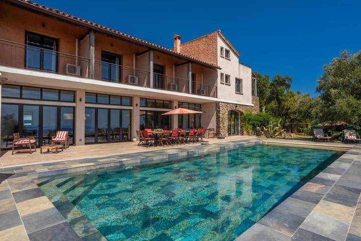 Villa per 14 persone, con panorama e piscina nonché balcone - 1