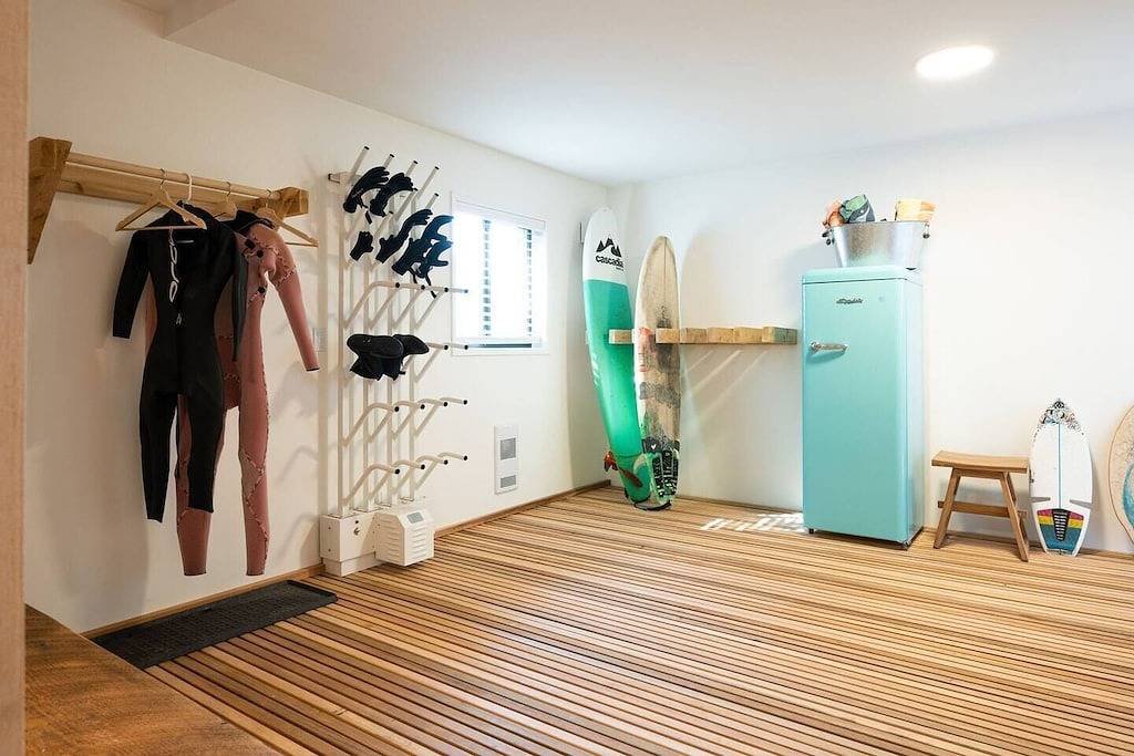 Surfside Lodge-N Chesterman Beach, Views, Sauna, Hot Tub in Tofino, Alberni-Clayoquot Regional District