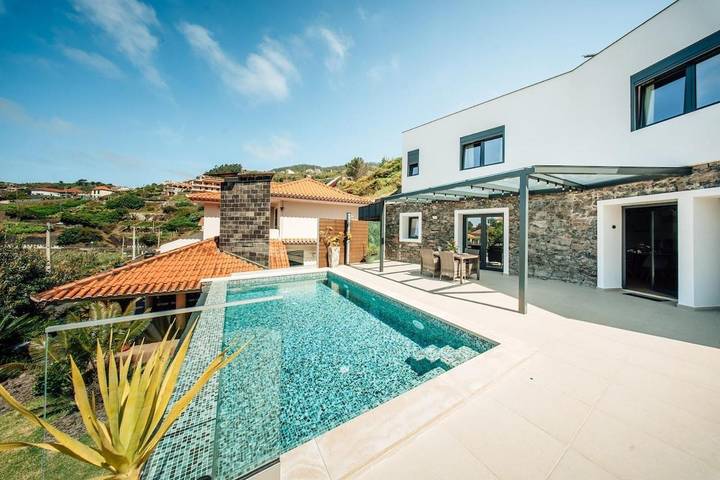 Casa rural para 4 personas, con Balcón y Terraza además de Jardín y Piscina en Campanário - 2