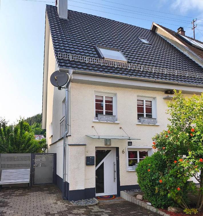 Ferienhaus für 8 Personen, mit Ausblick und Terrasse - 1