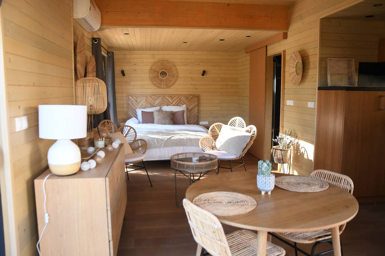 Casa vacacional 'Lodge Slow Life - Mas De Rey' con terraza privada, Wi-Fi y aire acondicionado in Arpaillargues-et-Aureillac, Region de Nimes