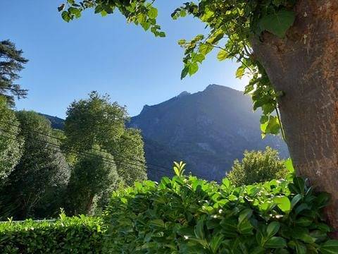 Camping Du Valentin - Hébergement 3 personnes - Forfait Camp'Etoiles in Laruns, Région D'oloron-Sainte-Marie