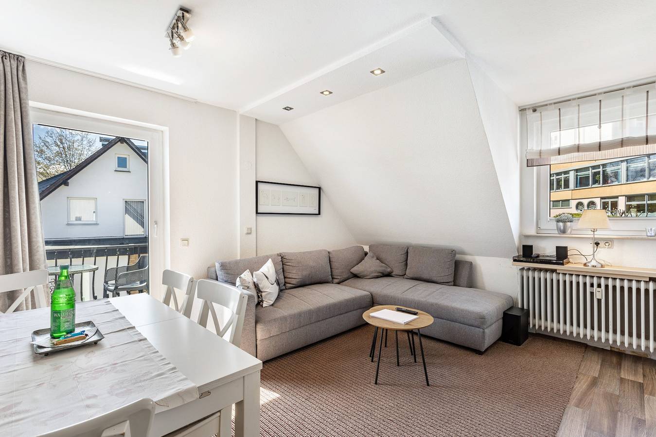 Ganze Wohnung, Ferienwohnungen Löwenstein Fewo 5 mit Gemeinschaftsgarten, Balkon und Wi-Fi in Willingen, die Mittelgebirge