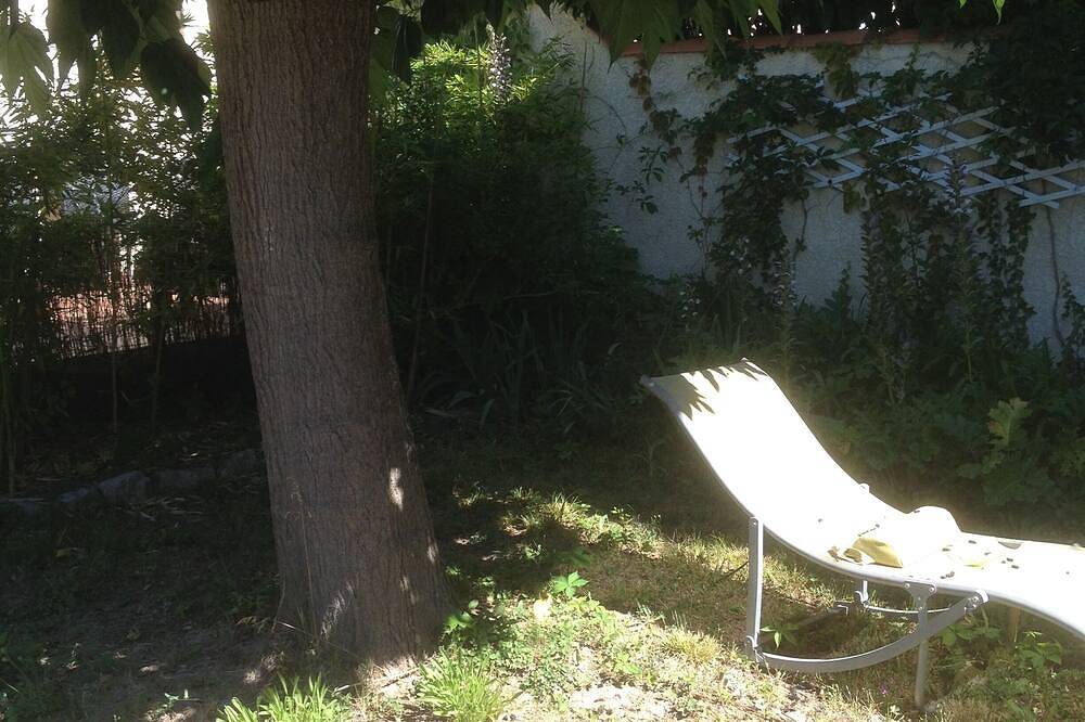 Maison climatisée avec petit jardin et terrasse in Saint-Cannat, Région d'Aix-en-Provence