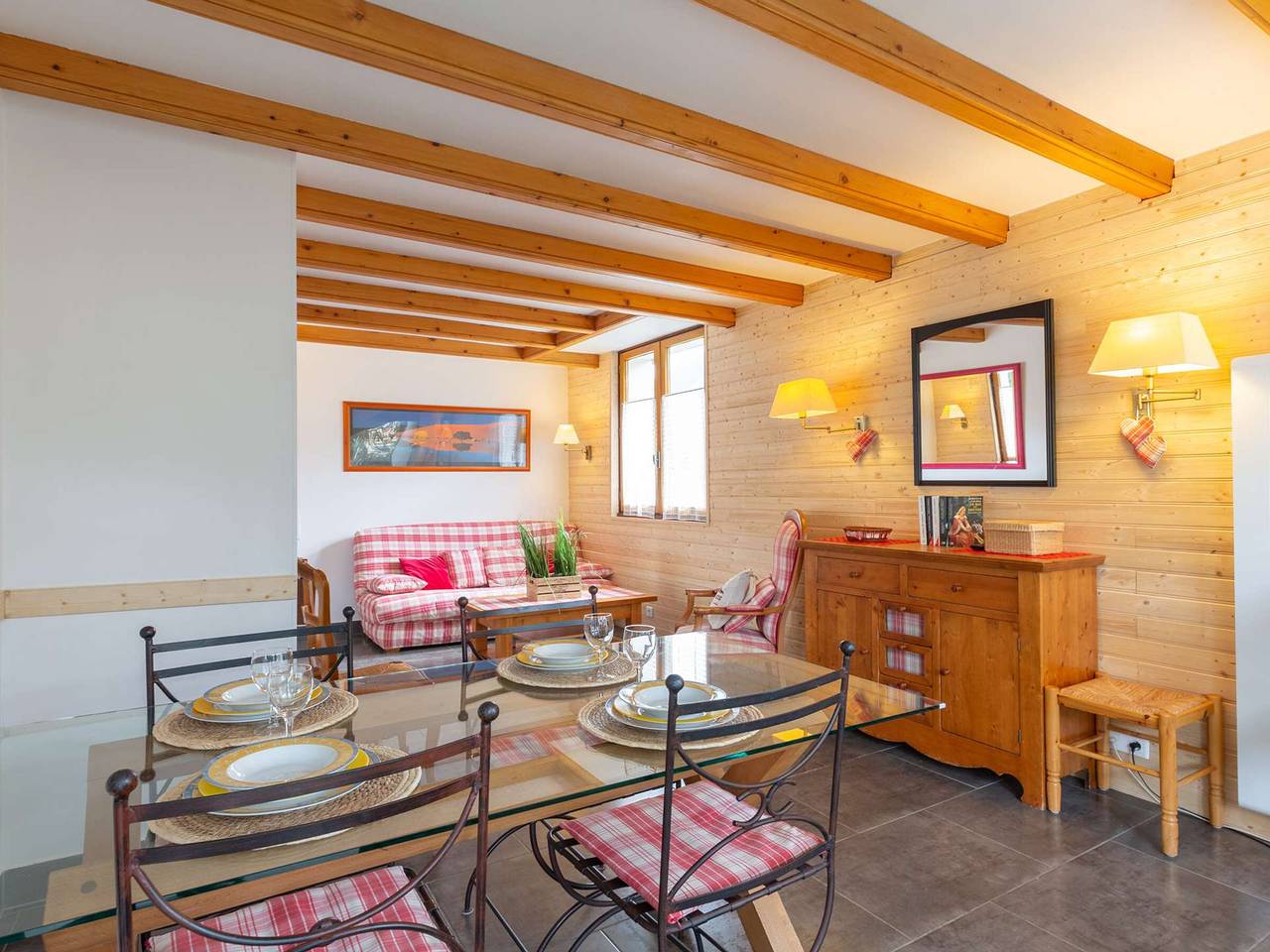 Ganze Wohnung, Gemütliche 2-Zimmer-Wohnung mit Parkplatz und Balkon in Saint-Lary-Soulan in Saint-Lary-Soulan, Nationalpark Pyrenäen