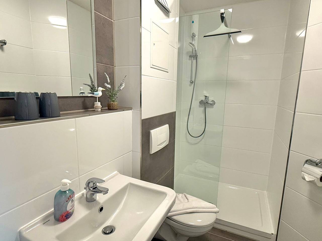 Ganze Wohnung, Ferienwohnung Kranichnest in ländlicher Lage auf Rügen in Neddesitz, Sagard