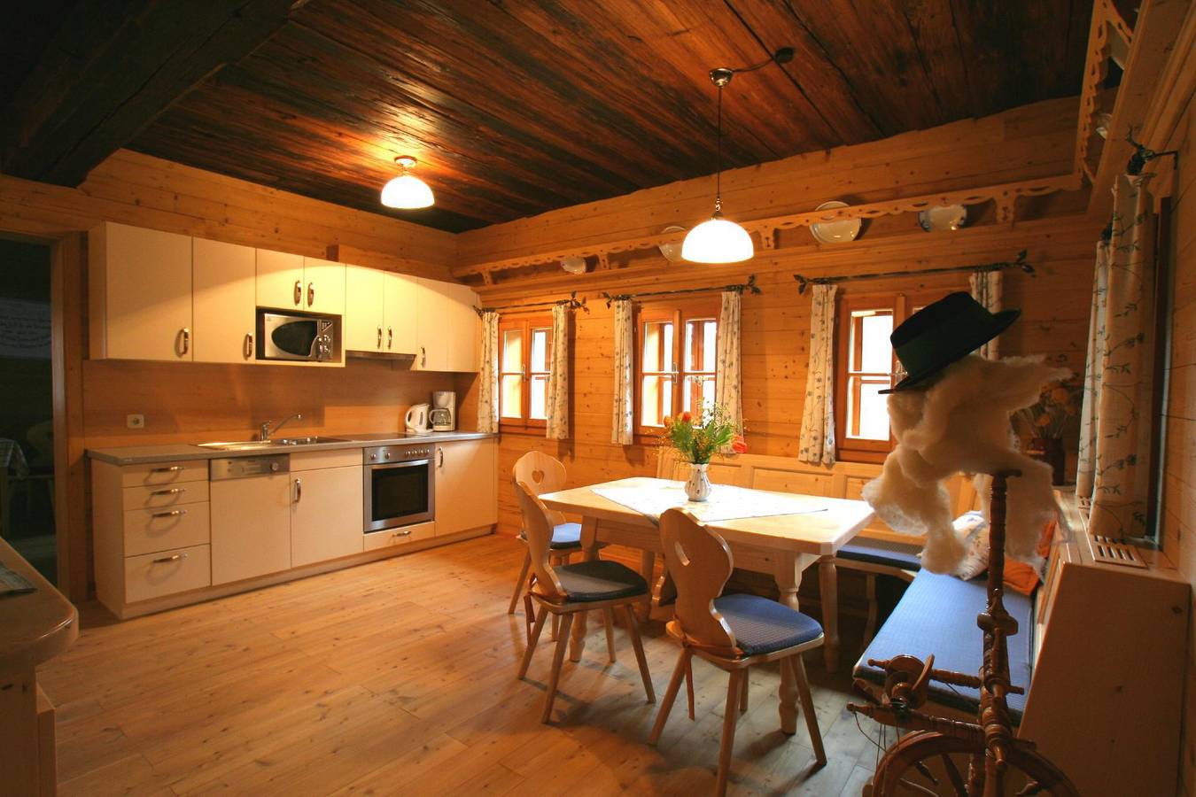 Ganze Ferienwohnung, "Blumenwiese" im Erdgeschoss in Aschau (Birkfeld), Steirerland