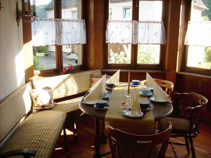 Villa voor 10 personen, with Terras and Tuin as well as Sauna and Uitzicht aan de Moezel