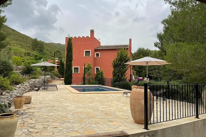 Villa pour 6 personnes, avec jardin et terrasse - 1