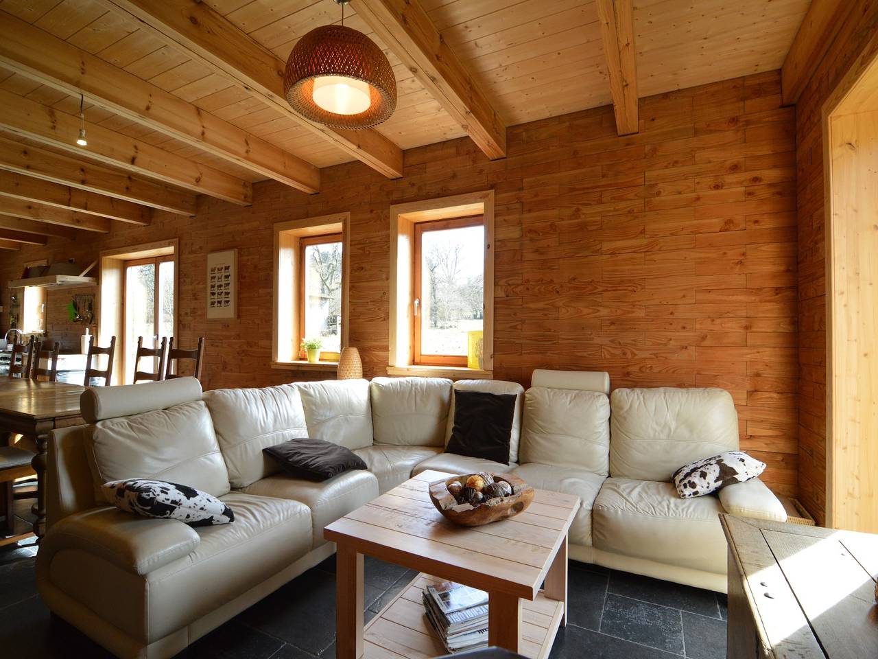 Villa in Freyneux met tuin in Dochamps, Manhay