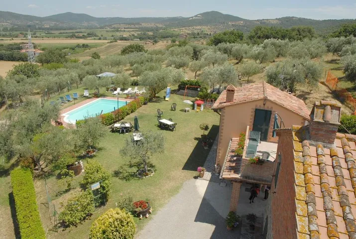 Appartamento vacanze per 4 persone, con piscina e giardino nonché panorama e vista lago - 1