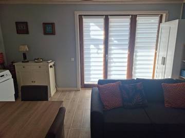 Gîte pour 4 personnes, avec vue et terrasse, animaux acceptés dans Membre