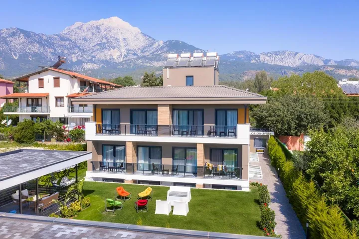 Apartamento de vacaciones para 5 personas, con vistas y jardín - 1