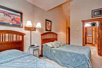 Vacation Home for 7 Guests in Breckenridge, Summit County, Picture 3