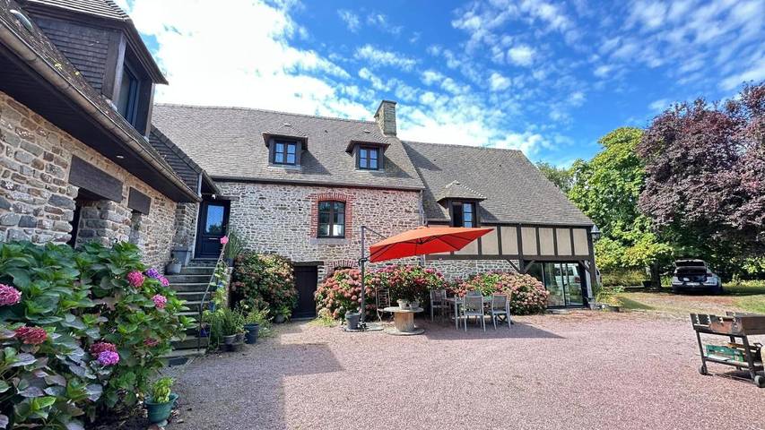 Location de vacances pour 8 personnes, avec jardin, adapté aux familles