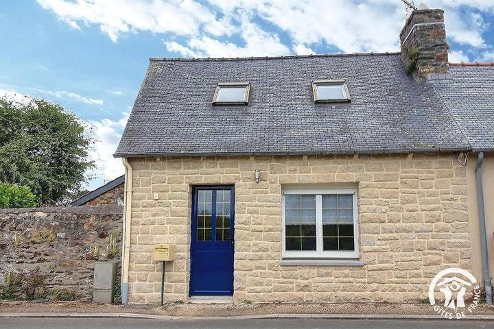 Location de vacances pour 2 personnes à Ploëzal - 3