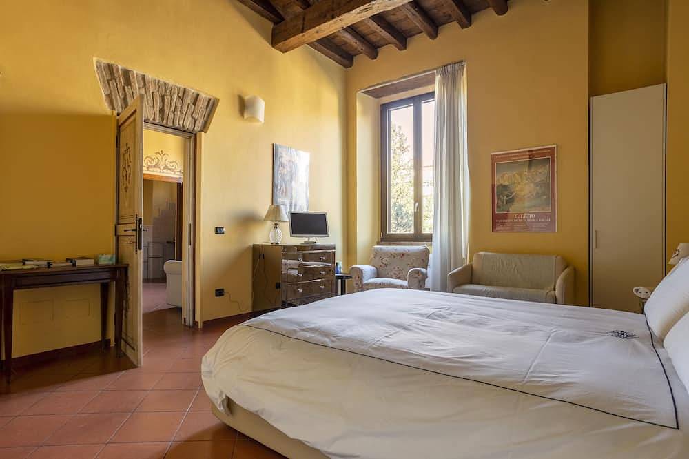 Apartamento entero, Casa de vacaciones con 4 camas y 2 baños en el centro a 50 m del castillo in Ferrara, Provincia de Ferrara