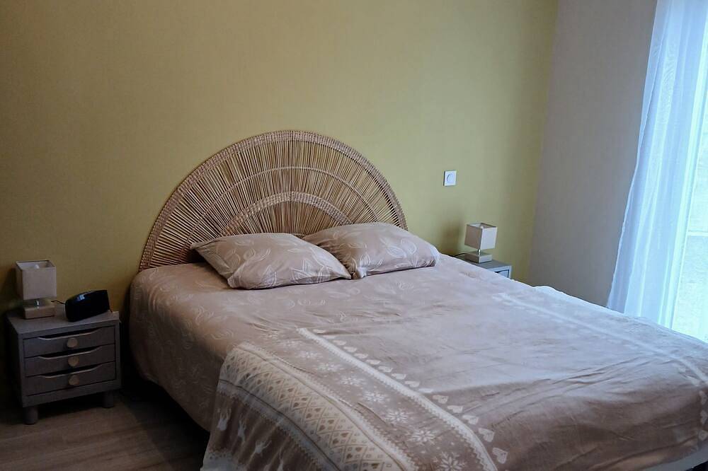 Le Cat'Etoiles- Gîte for 6 people. in Autun, Autun und Umgebung