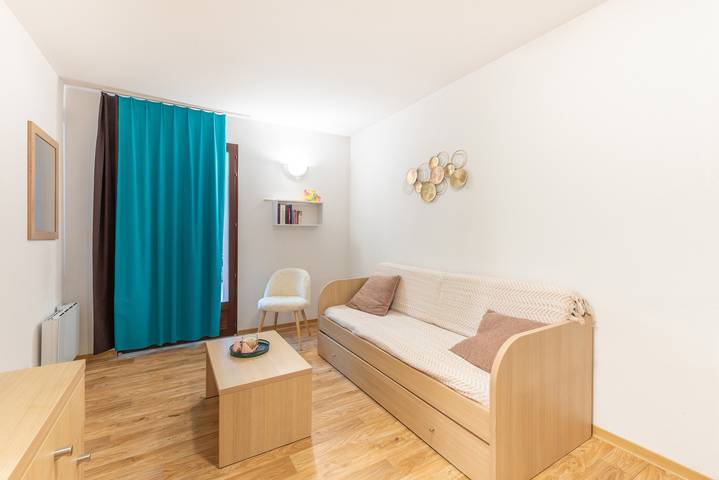 Apartamento entero, Apartamento 'Un Jardín en el Corazón de Luchon' con balcón y Wi-Fi in Luchon-Superbagnères, Bagnères-de-Luchon