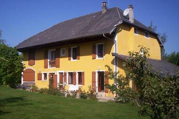 Gîte pour 10 personnes, avec jardin à Alby-sur-Chéran