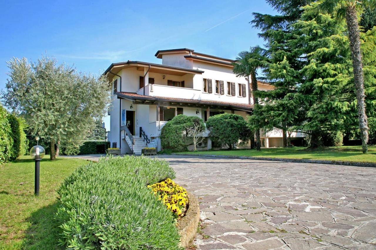 Relais Bb Pacengo in Lazise, Gardasee-Berge