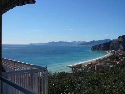 Apartamento vacacional entero, Apartment in Finale Ligure with Common Pool and Panoramic View in Finale Ligure, Finale Ligure Municipio