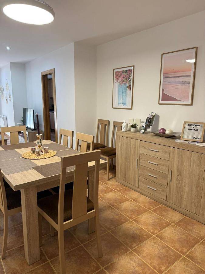 Apartamento de vacaciones para 9 personas, con balcón y vistas, Familias con niños - 1