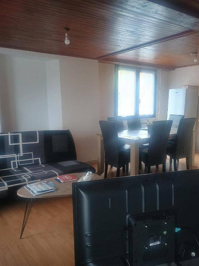 Appartement de vacances pour 8 personnes, avec balcon et vue, animaux acceptés